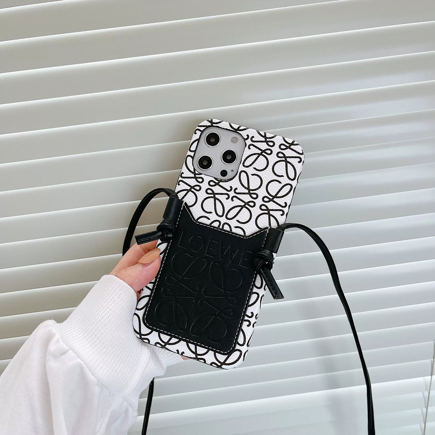 Leather Crossbody Lanyard for iPhone 15 Pro Max/14/13/12/11
