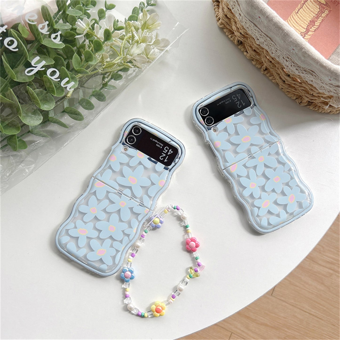 Cute Flower Bracelet Case for Samsung Galaxy Z Flip